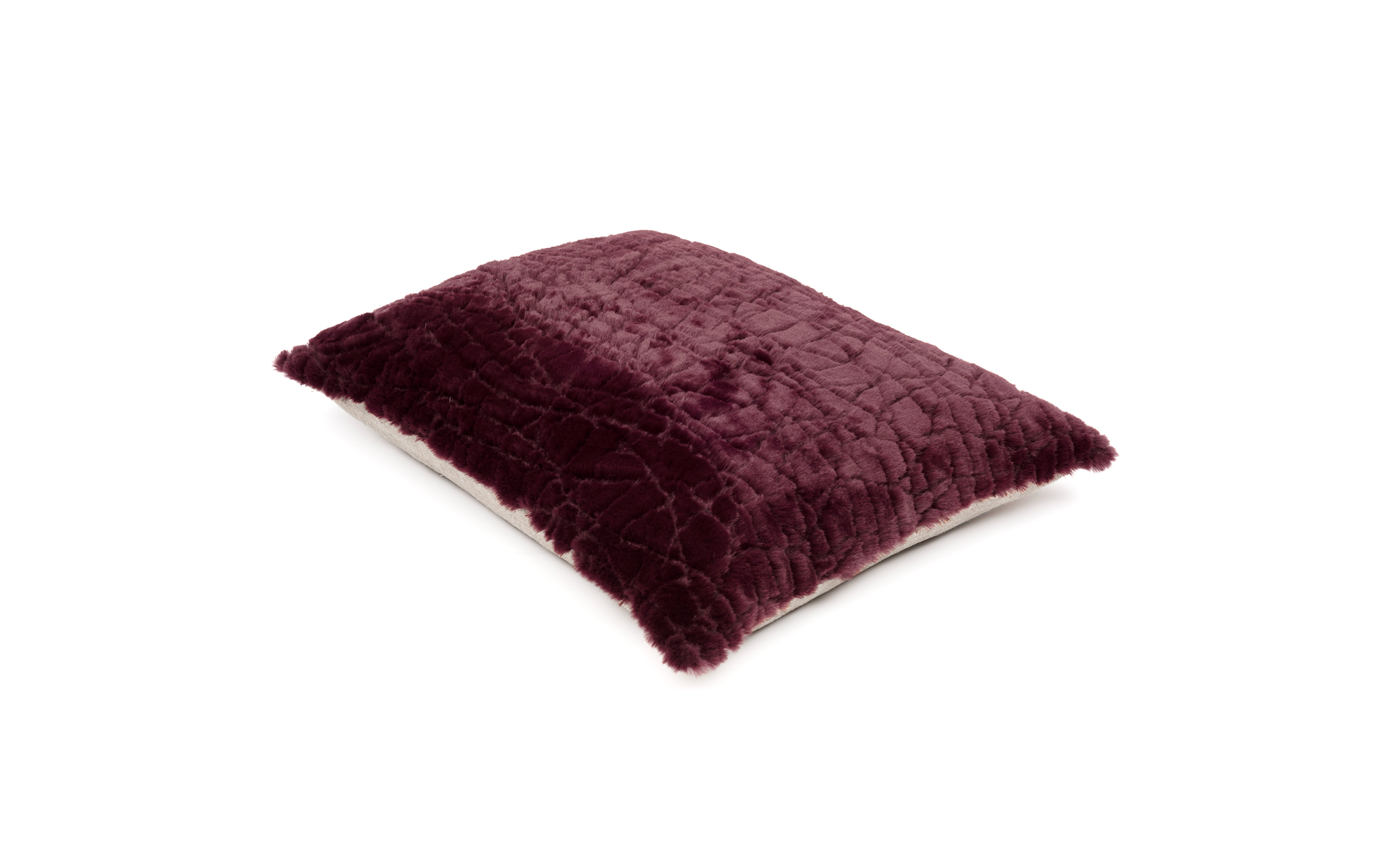 Mrs.Me home couture - cushion Canyon Ruby FauxFur productgrp overview